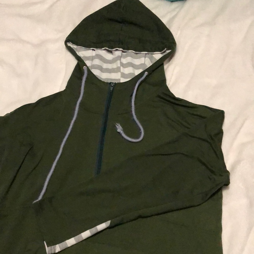 Green and grey striped sweatshirt, M